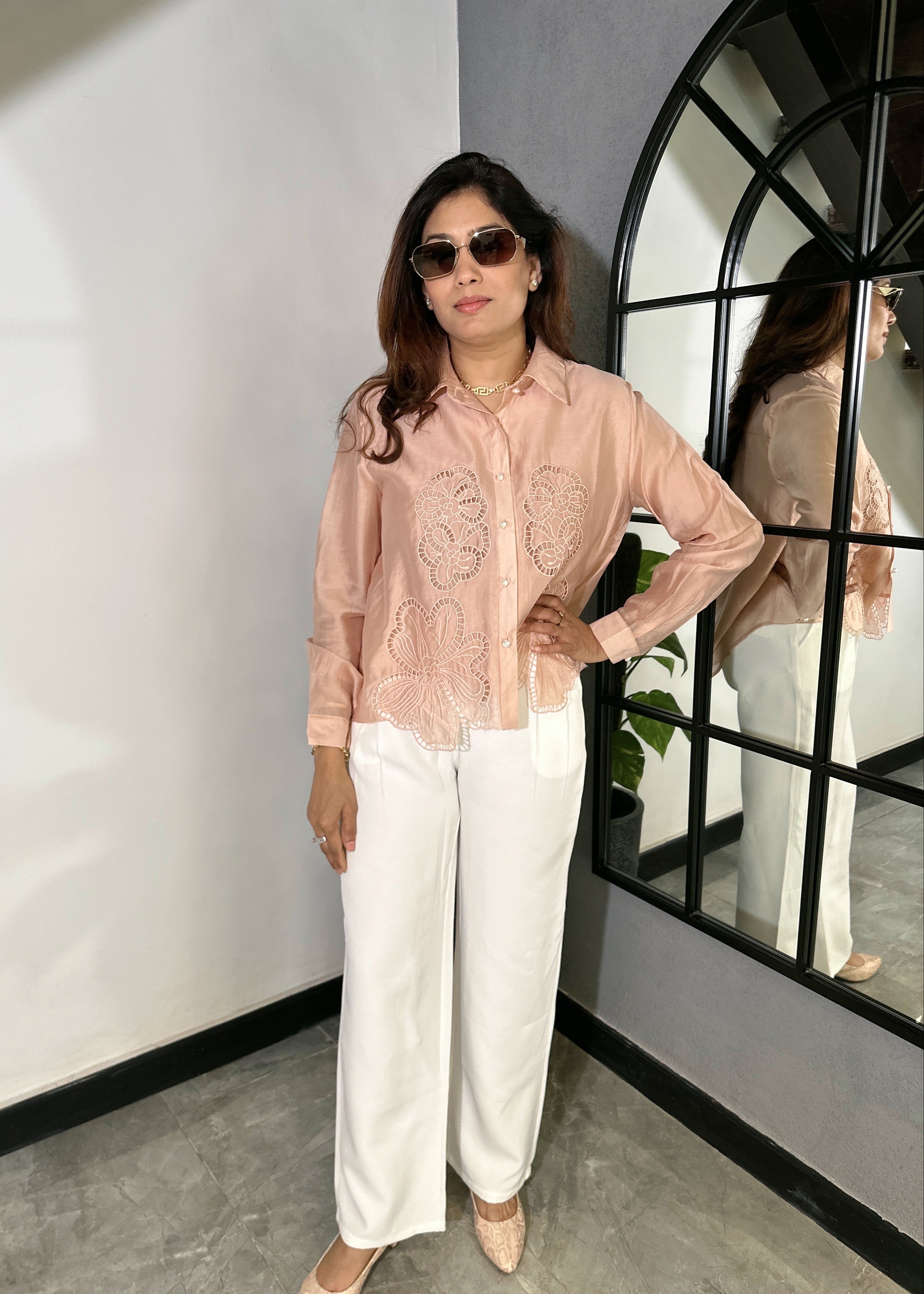 ORGANZA Cutout Shirt (Peach)