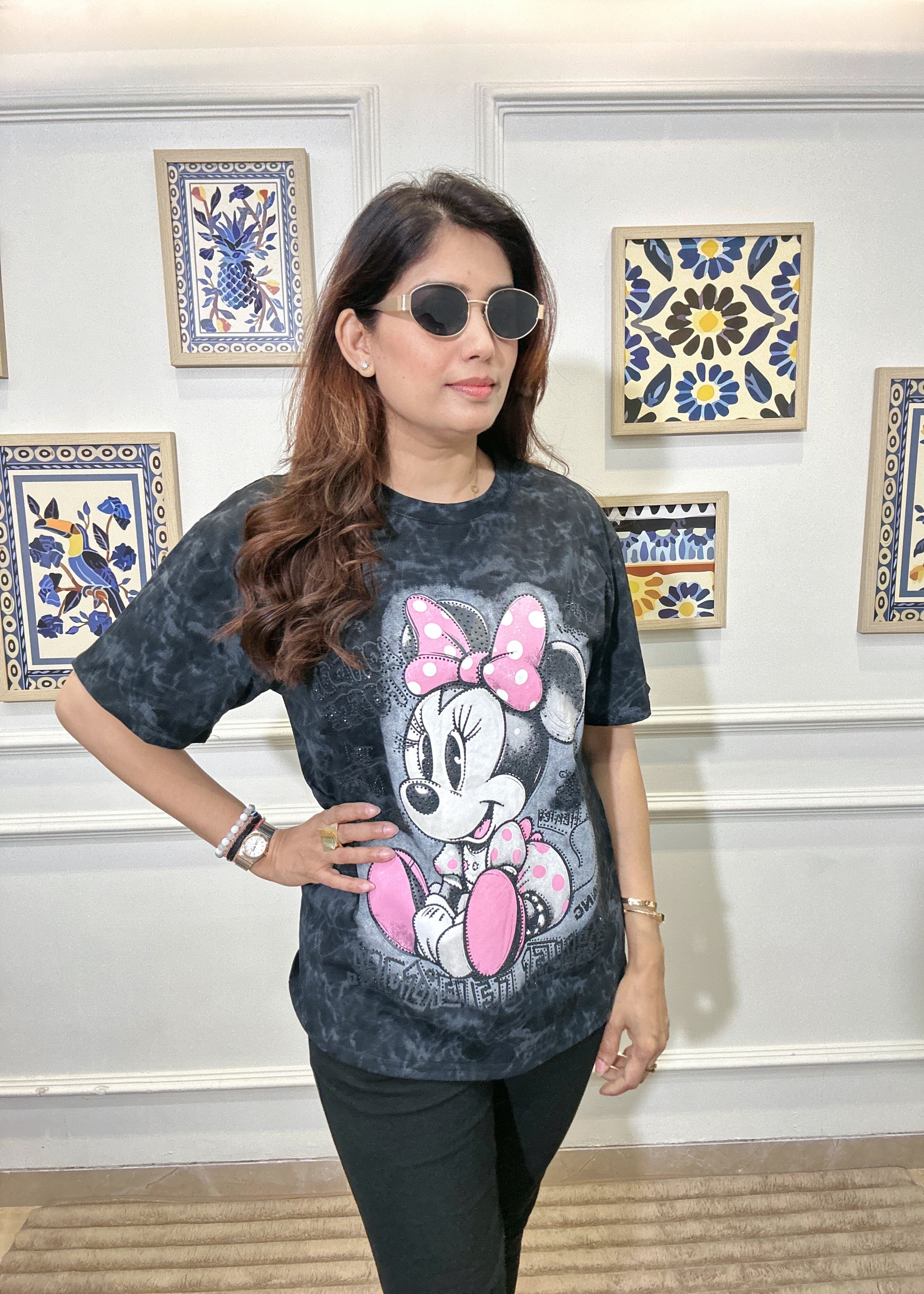 Vintage Wash Minnie Graphic-Tee (Black)