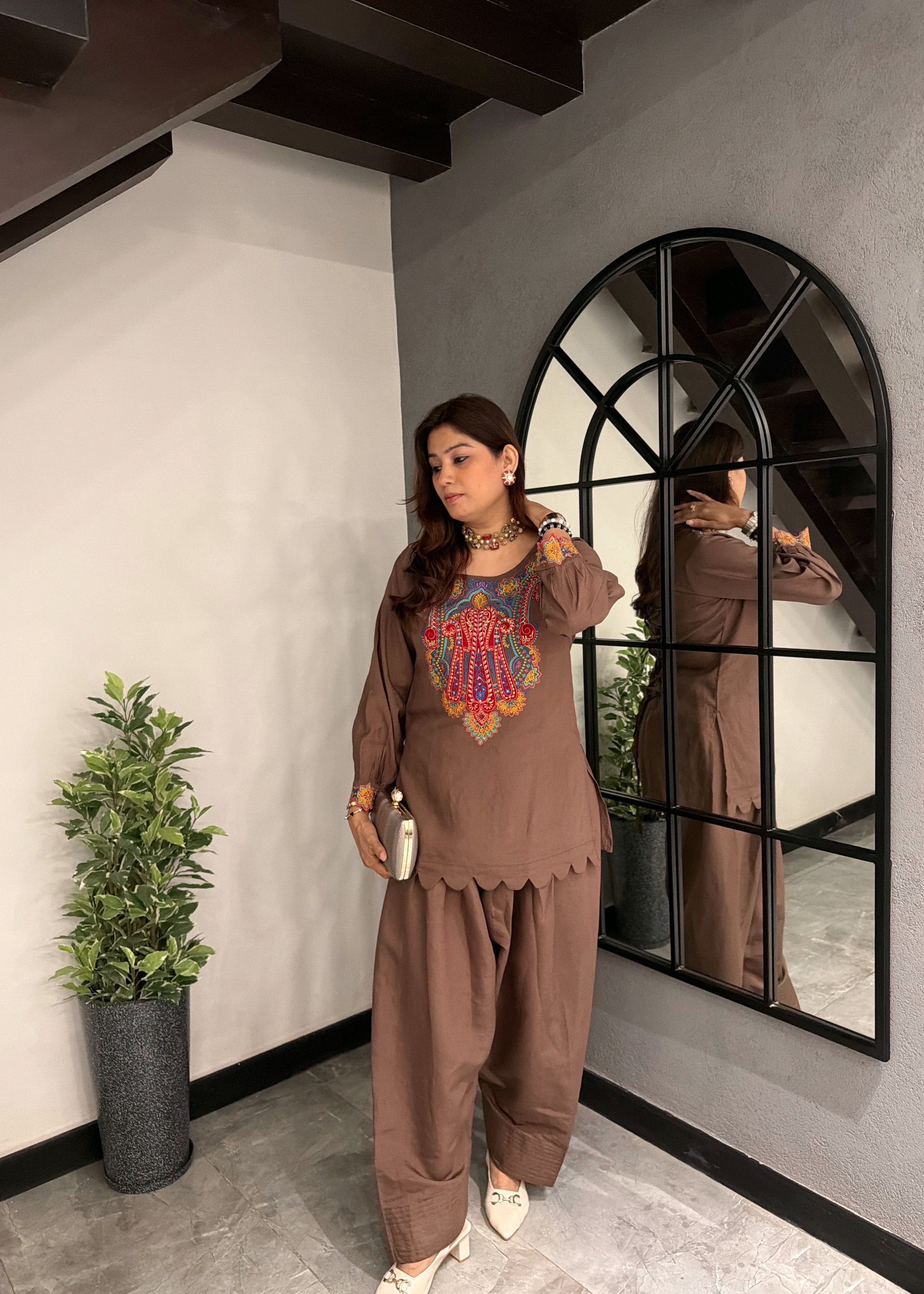 Classic Mocha Farshi set